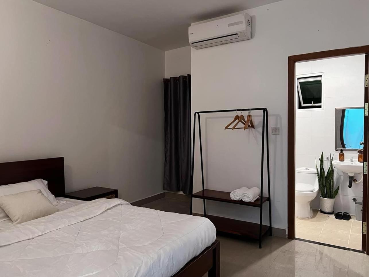 D32 Homestay Near Airport Behind Brown Coffee Airport พนมเปญ ภายนอก รูปภาพ